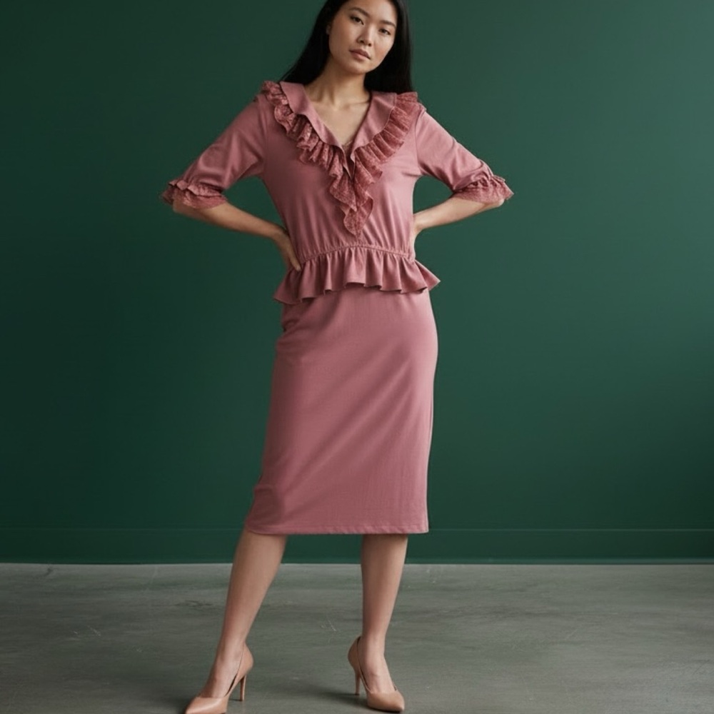❤️ Vintage 80’s Salmon Knit Peplum Ruffle Secretary Dress
